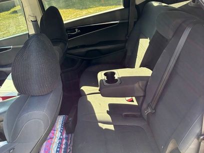 Used 2019 Kia Sorento S