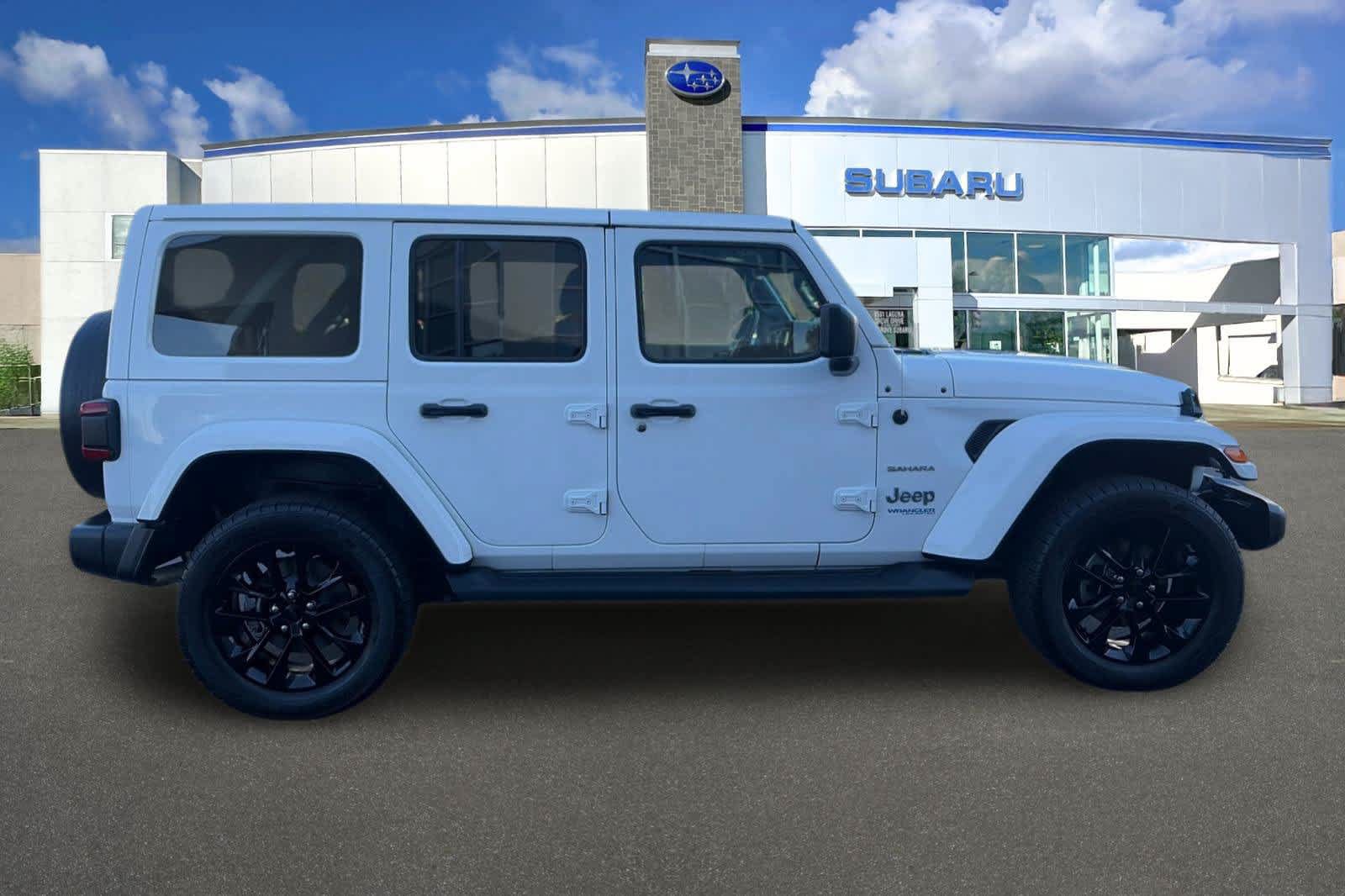 Used 2021 Jeep Wrangler Unlimited Sahara w/ Cold Weather Group AWD/4WD image 6