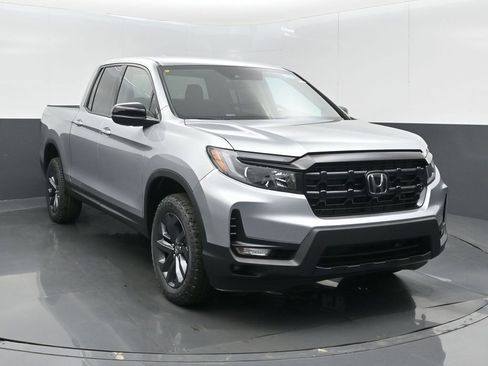 New 2026 Honda Ridgeline Sport image 2