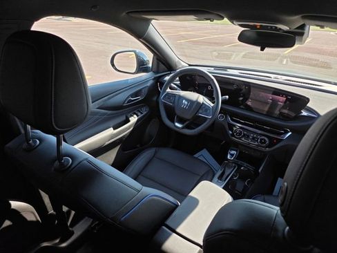 New 2025 Buick Envista Sport Touring w/ Convenience I Package image 23