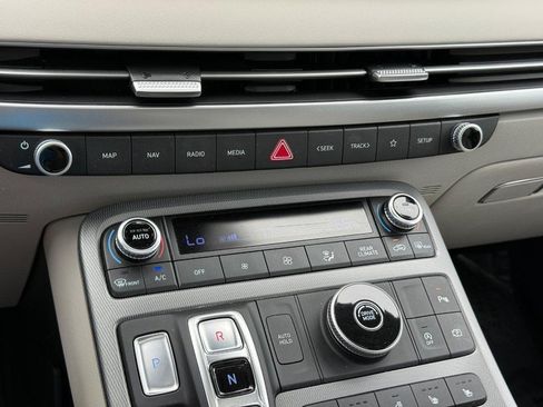 Used 2023 Hyundai Palisade Limited FWD image 22
