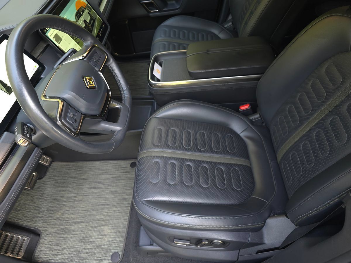 Used 2023 Rivian R1S Adventure Quad AWD/4WD image 12