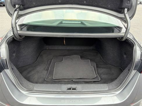 Used 2021 Nissan Sentra SV w/ SV Premium Package image 18