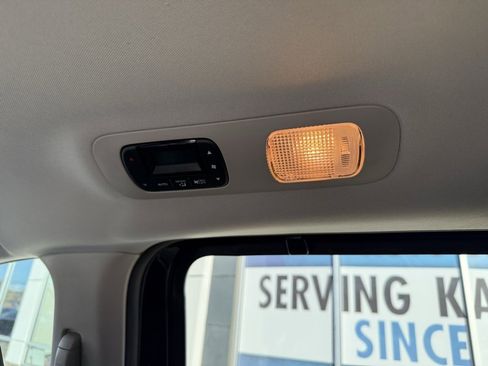 Used 2025 Honda Odyssey EX-L image 32