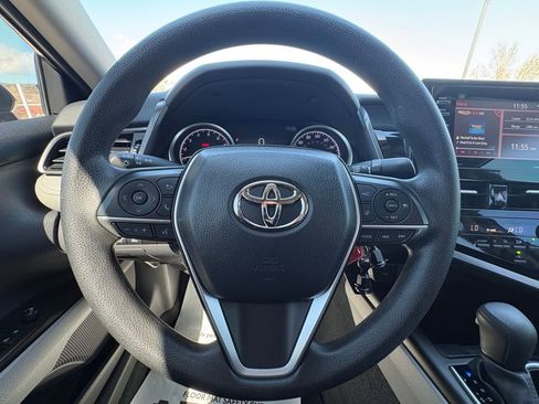 Used 2023 Toyota Camry LE image 21