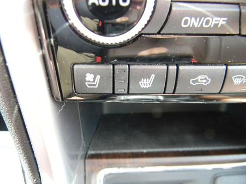 Used 2020 Subaru Ascent Touring AWD/4WD image 19