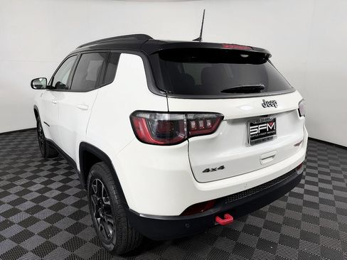 Used 2021 Jeep Compass Trailhawk AWD/4WD image 16
