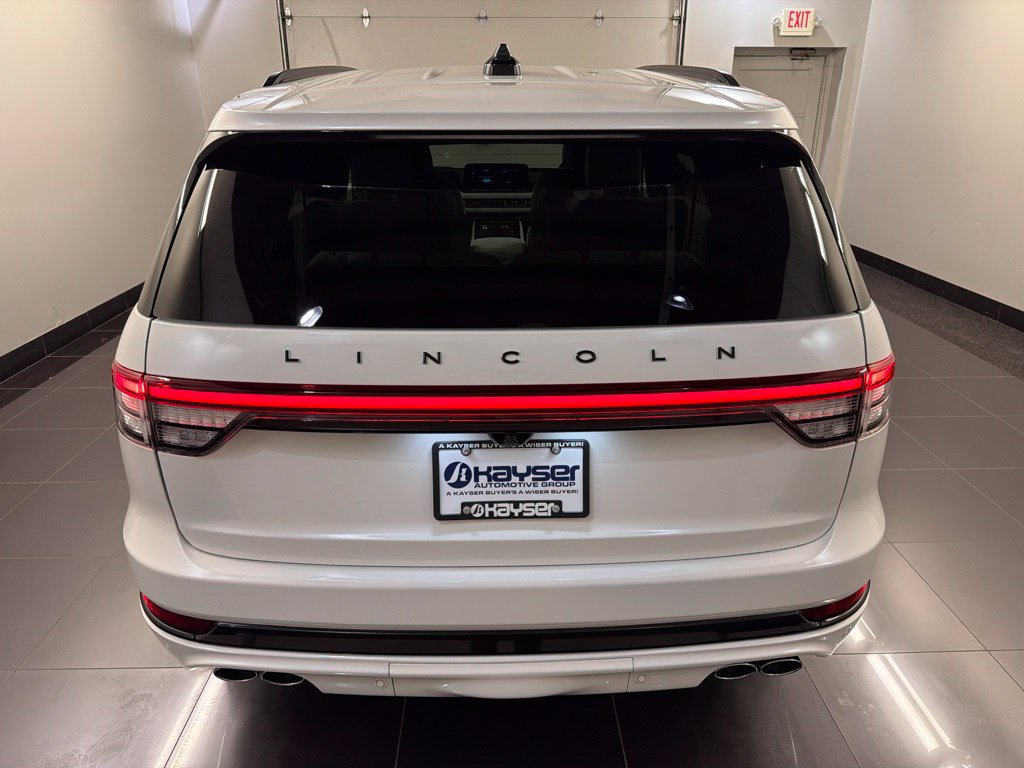 New 2027 Lincoln Aviator Black Label w/ Jet Appearance Package AWD/4WD image 5