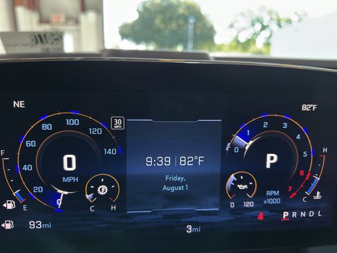 New 2025 Chevrolet Tahoe Premier image 13