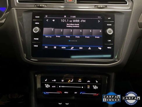 Used 2023 Volkswagen Tiguan SE w/ Panoramic Sunroof Package image 44