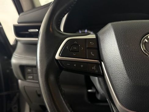Used 2022 Toyota Highlander XLE AWD/4WD image 26