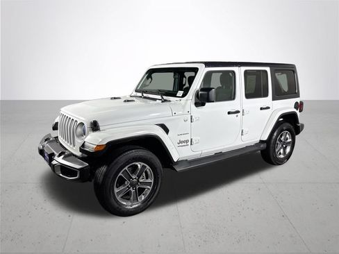 Used 2021 Jeep Wrangler Unlimited Sahara AWD/4WD image 2