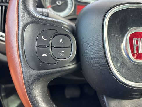 Used 2014 FIAT 500L Trekking w/ Popular Equipment Group FWD image 21
