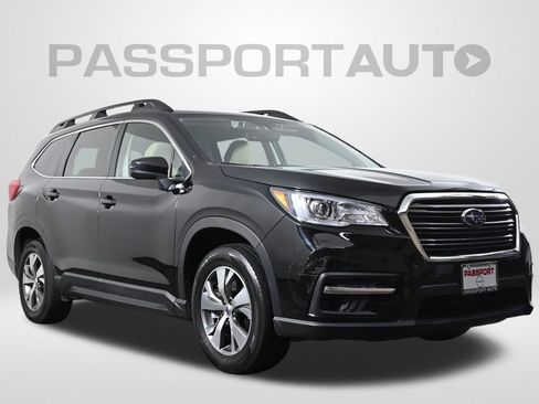 Used 2022 Subaru Ascent Premium w/ Convenience Package image 4