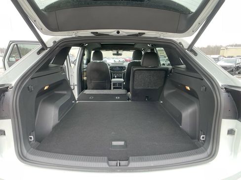 Used 2023 Volkswagen Atlas Cross Sport SE image 27