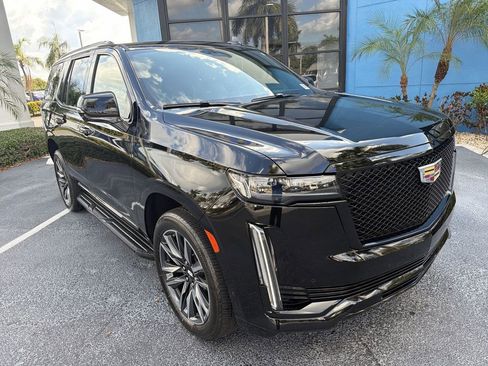 Used 2023 Cadillac Escalade Sport AWD/4WD image 18