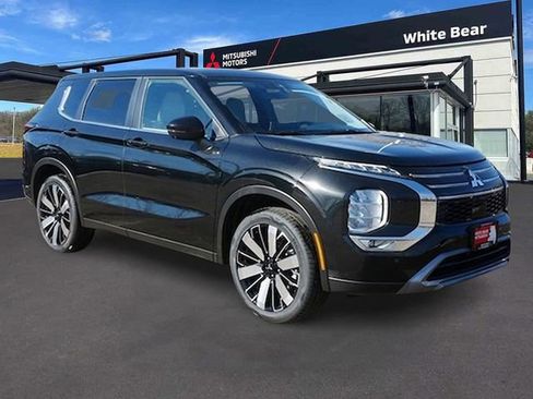 New 2026 Mitsubishi Outlander SE AWD/4WD image 1