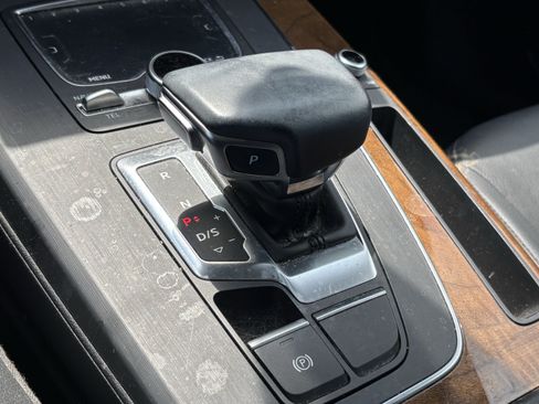 Used 2018 Audi Q5 2.0T Premium Plus w/ Premium Plus Package AWD/4WD image 26