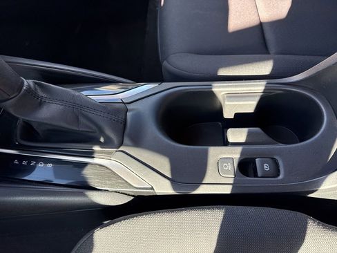 Used 2023 Toyota Corolla LE image 28