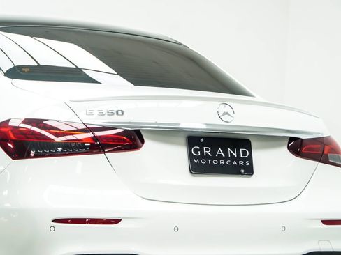 Used 2023 Mercedes-Benz E 350 Sedan image 13