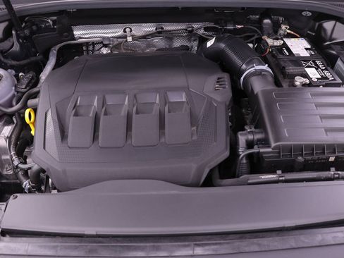 Certified 2025 Audi Q3 2.0T Premium Plus w/ Premium Plus Package image 24