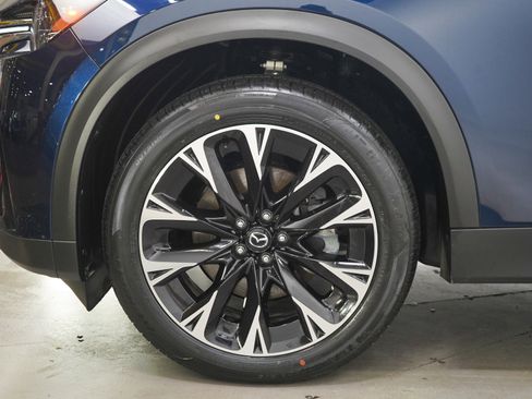 Certified 2024 MAZDA CX-90 Plug-In Hybrid w/ Premium Plus AWD/4WD image 31