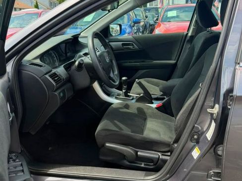 Used 2013 Honda Accord LX image 17