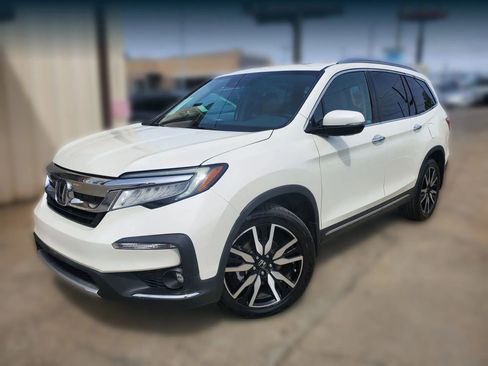 Used 2019 Honda Pilot Touring image 2