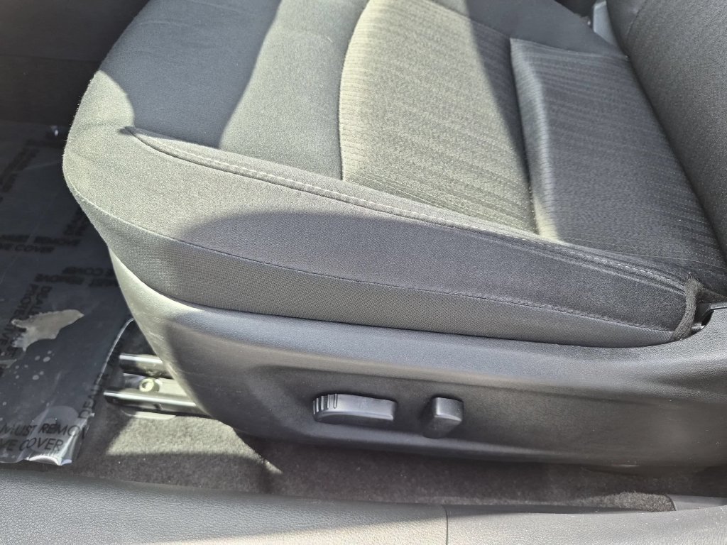 Used 2025 Nissan Altima 2.5 SV AWD/4WD image 14