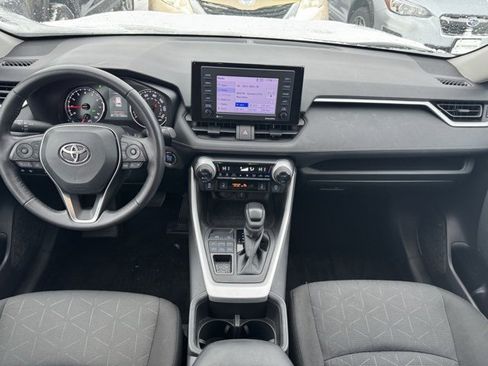 Used 2022 Toyota RAV4 XLE w/ XLE Grade Weather Package image 9
