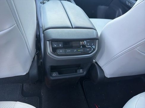 Used 2025 Lexus TX 350 AWD image 17