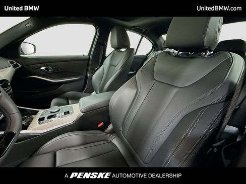 Used 2025 BMW 330i Sedan image 5