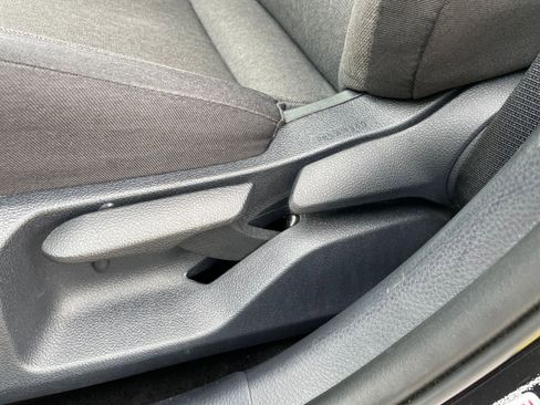 Used 2025 Toyota Camry LE image 23