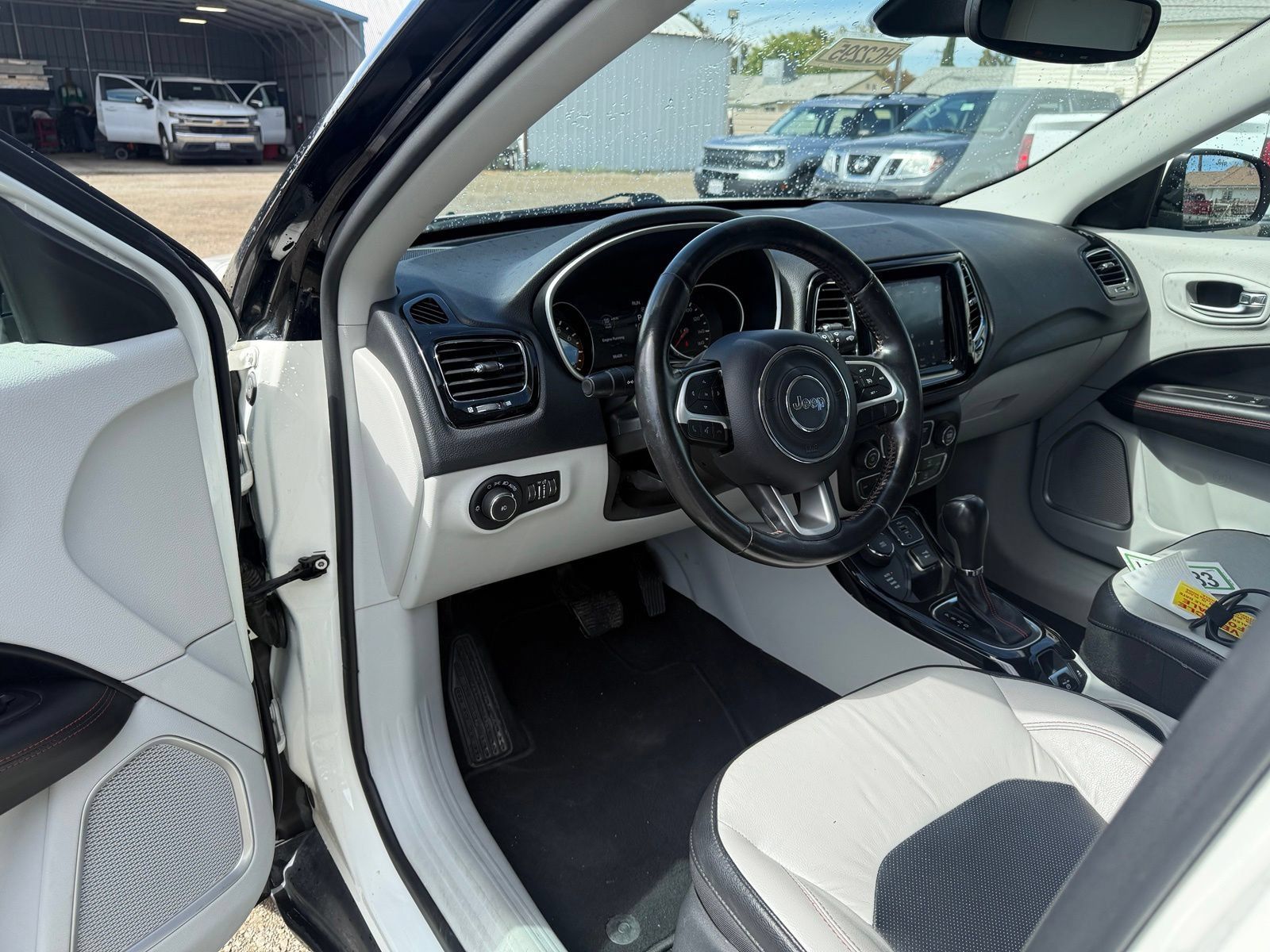 Used 2020 Jeep Compass Limited w/ Safety & Security Group AWD/4WD image 9