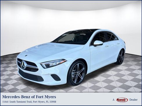 Used 2021 Mercedes-Benz A 220 image 1