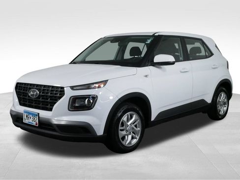 Used 2021 Hyundai Venue SE FWD image 5