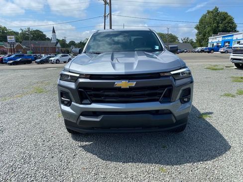 New 2025 Chevrolet Colorado LT w/ LT Convenience Package AWD/4WD image 8