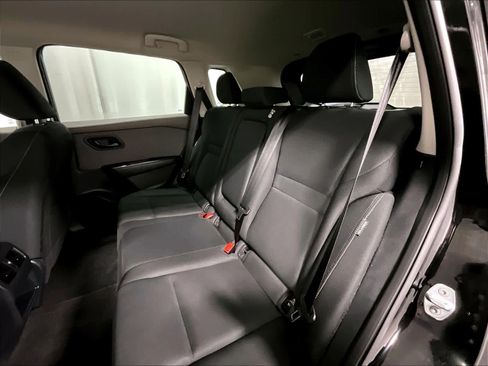 Certified 2023 Nissan Rogue S image 15