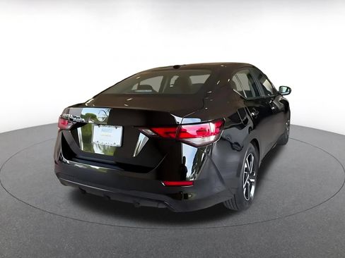 Used 2025 Nissan Sentra SV FWD image 15