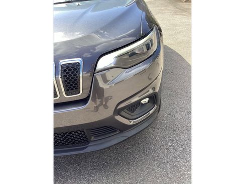 Used 2019 Jeep Cherokee Latitude Plus w/ Cold Weather Group AWD/4WD image 29