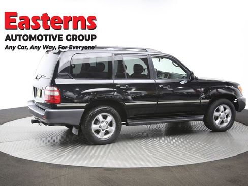 Used 2005 Toyota Land Cruiser image 46