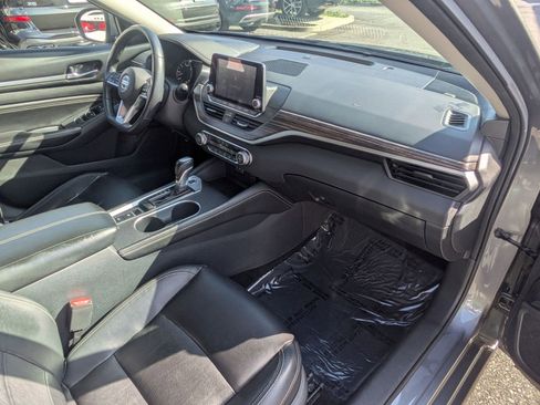Used 2019 Nissan Altima 2.5 SL FWD image 33