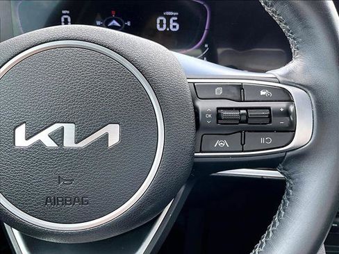 Used 2024 Kia Sportage EX FWD image 21