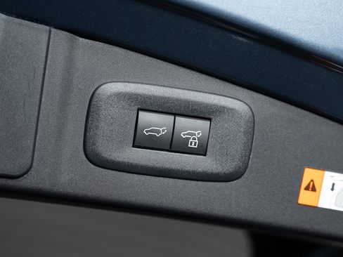 Used 2023 Lexus RZ 450e Premium w/ Accessory Package (2T) image 23