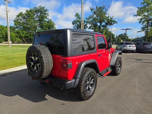 Used 2018 Jeep Wrangler Rubicon AWD/4WD image 3
