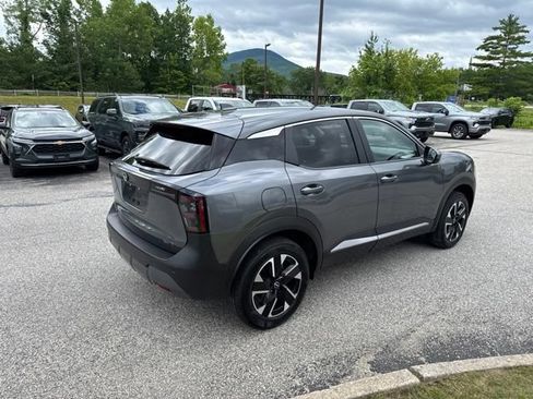 Certified 2025 Nissan Kicks SV AWD/4WD image 25