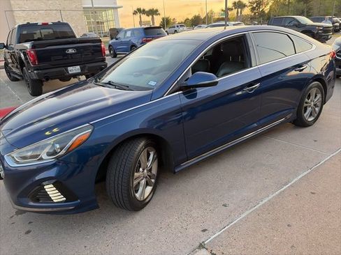 Used 2019 Hyundai Sonata Sport w/ Tech Package 03 FWD image 4