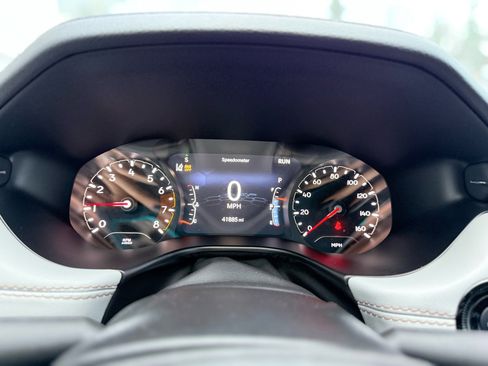 Used 2022 Jeep Compass Limited image 14