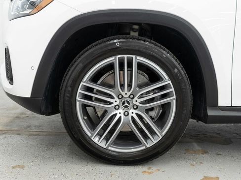 Used 2025 Mercedes-Benz GLS 450 4MATIC image 35