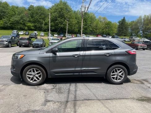 Used 2024 Ford Edge SEL AWD/4WD image 9